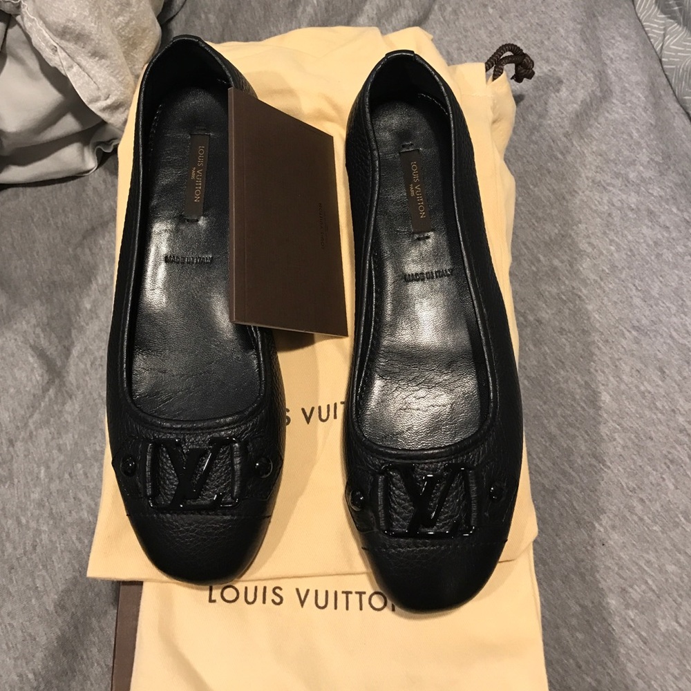 Louis Vuitton Never Worn - Ballet Flat